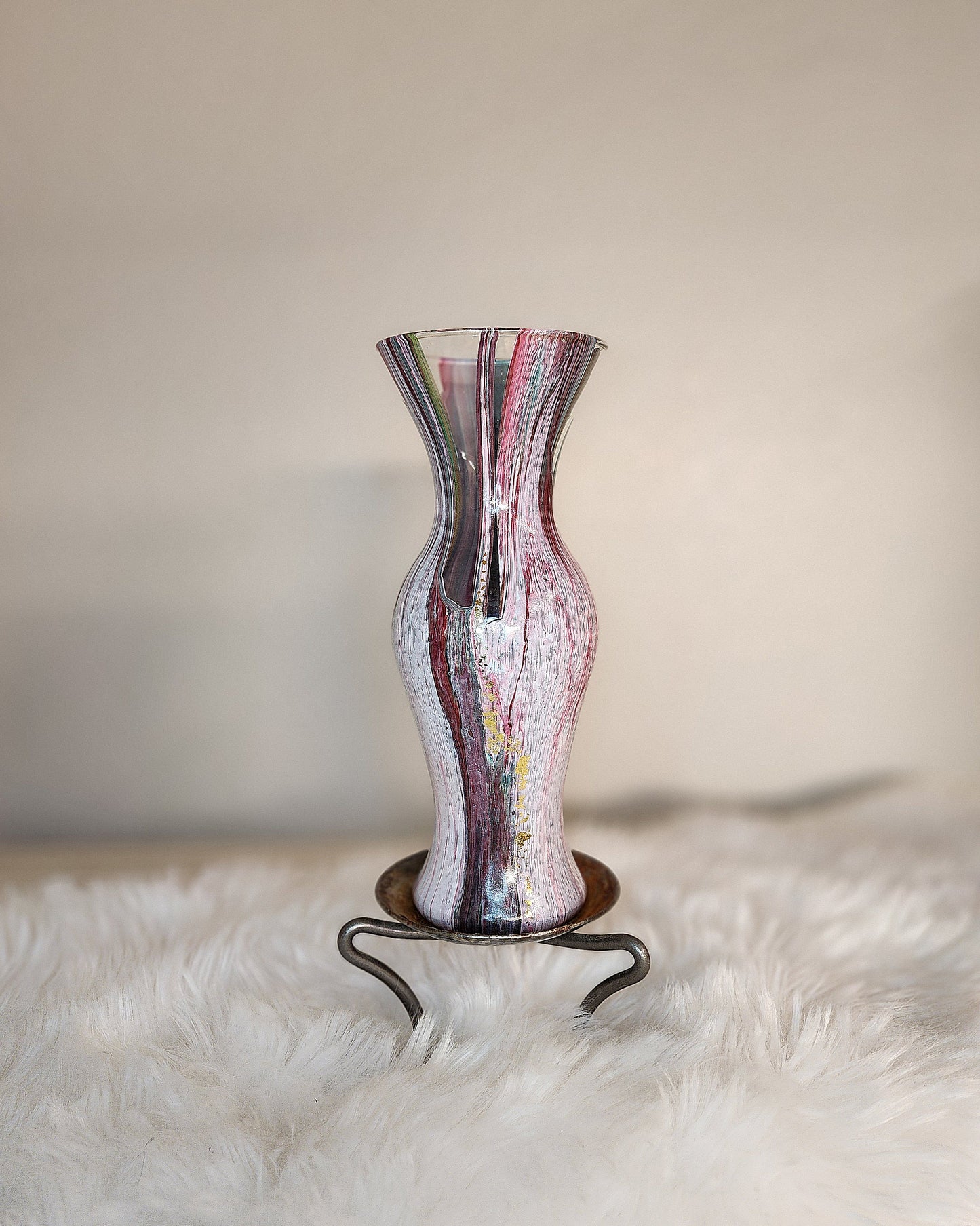 (White, Red, and Green with *Gold Flakes) Acrylic Fluid Art Vase 3.5"w x 9"h