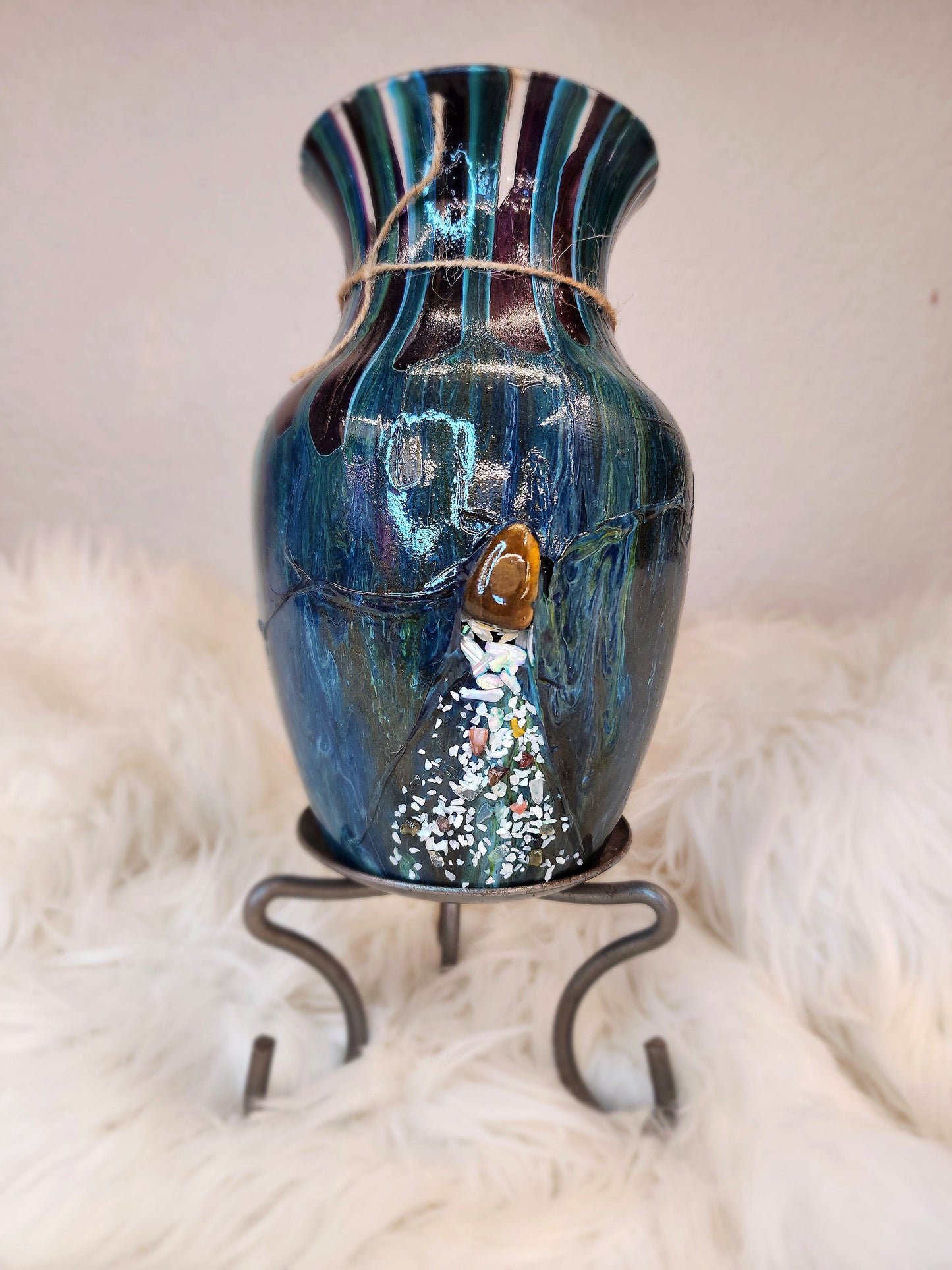 (Blue, Sea Green, Black, Brown with * Rock & Gem accents) 5"W x 8"H