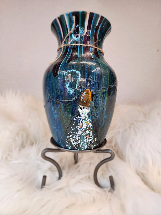 (Blue, Sea Green, Black, Brown with * Rock & Gem accents) 5"W x 8"H