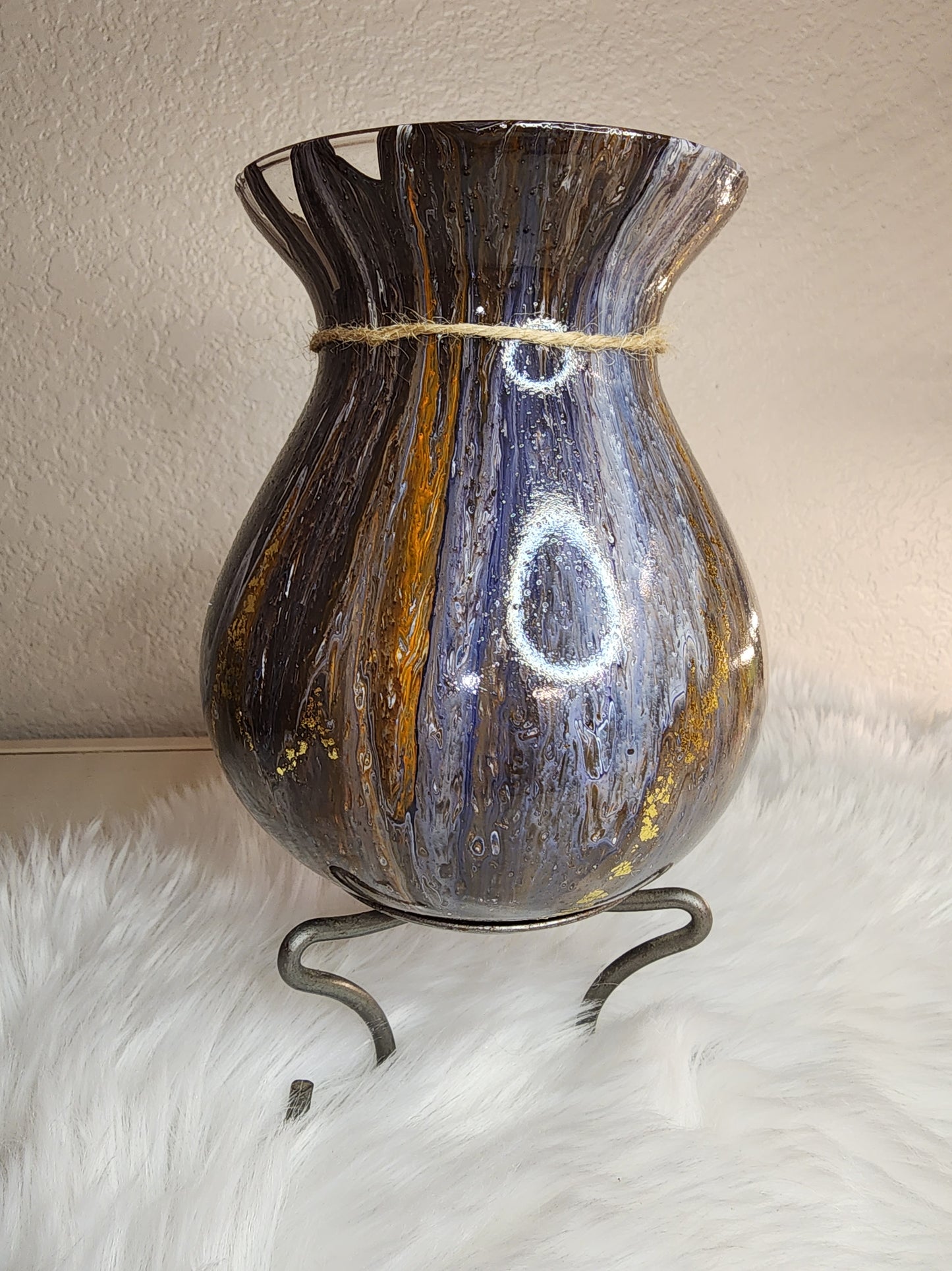 (White, Navy, Brown, Orange,*with gold flake) Acrylic Fluid Art Vase
